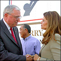 Maria Shriver and Superintendent Dave Gordon