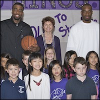 Jo Ellen Shanks with students and Kings players