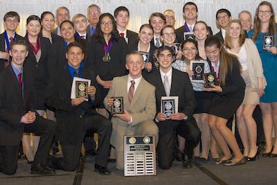 2015 Elk Grove H.S. Mock Trial team holding plaques