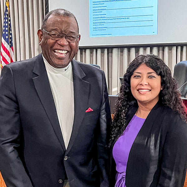 Al Brown and Mariana Corona Sabeniano smiling