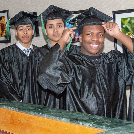 Graduate adjusting tassle